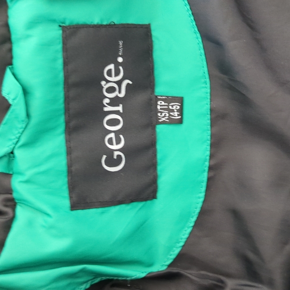 Puffer coat size 4/5 - Picture 3 of 5